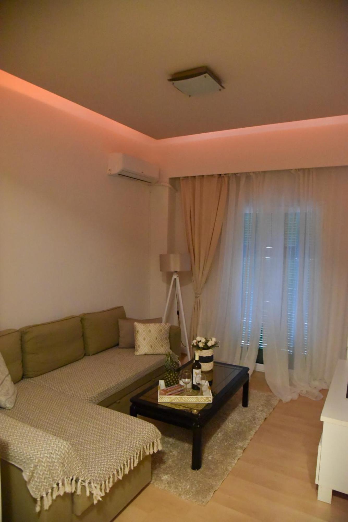 Tiny Treasure Apartment Atene Esterno foto